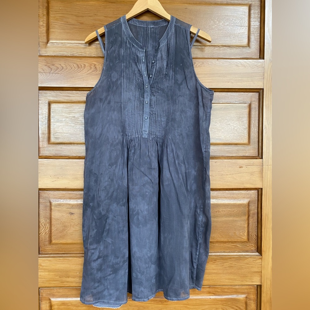 Gap Europe sz 6 pintuck cotton dress